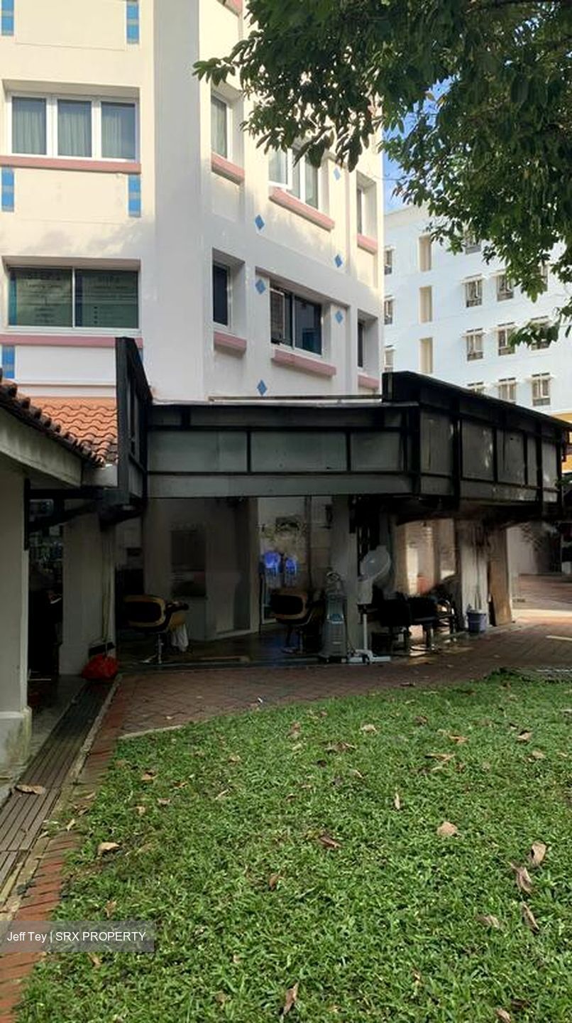 305 WOODLANDS STREET 31 (D25), Shop House #526464381
